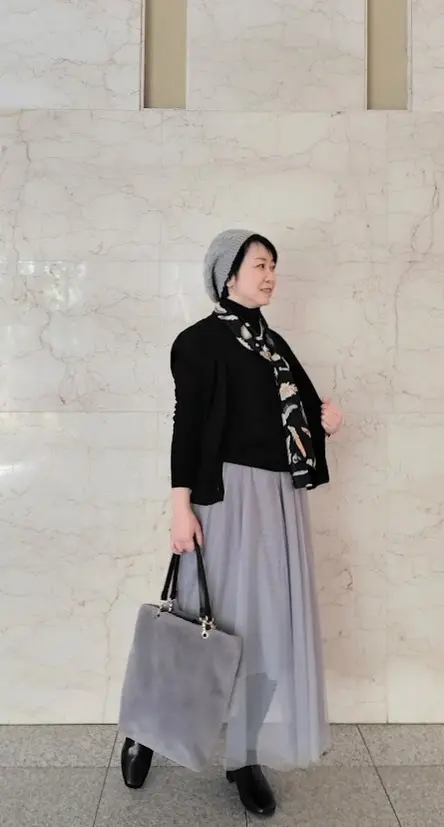 こっそり暖かいニットジレ＆ボウタイスカーの画像_2