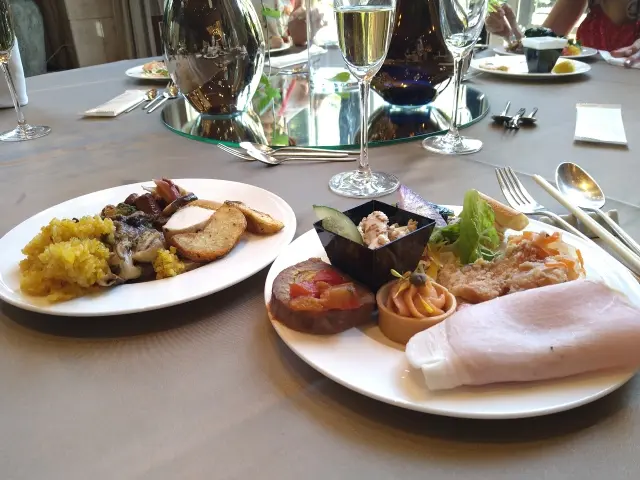 春のランチパーティー♡ワンピースの装い の画像_9