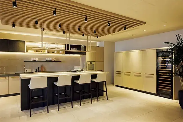 豊富な展示バリエーションでイメージふくらむショールーム