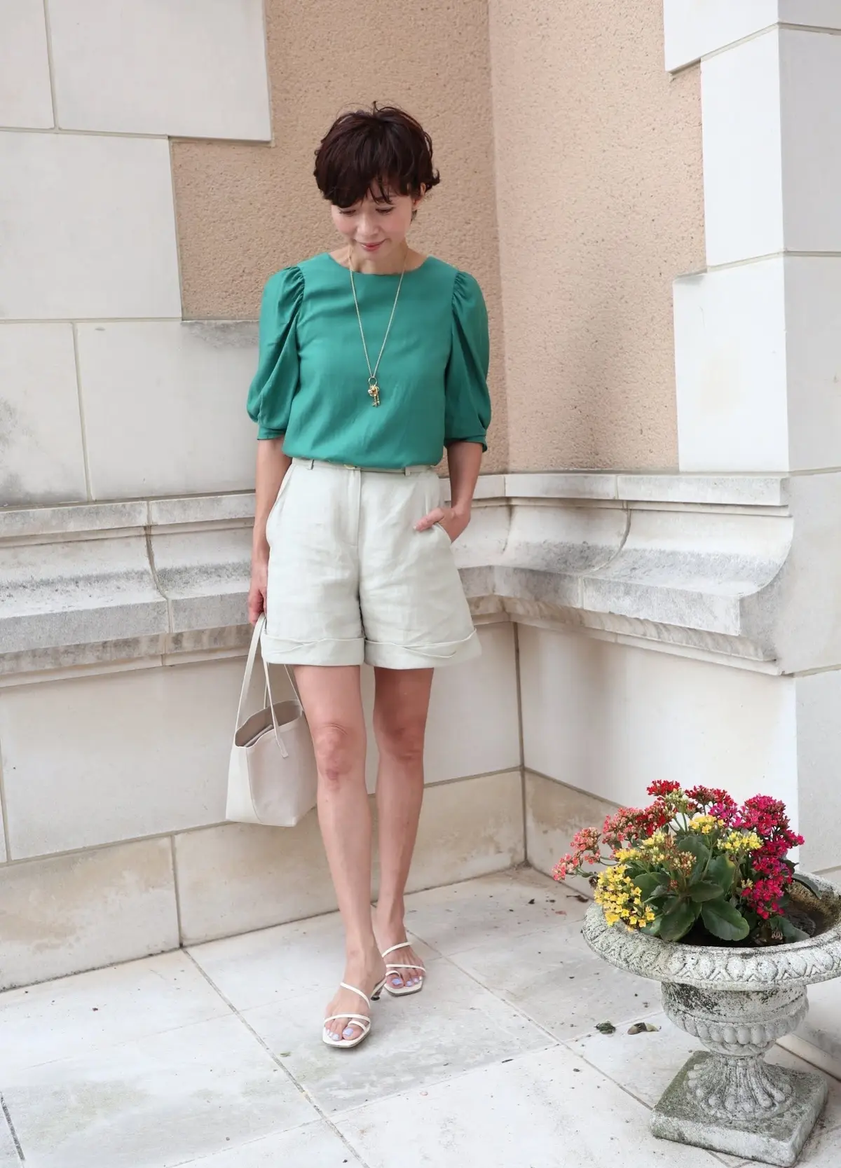 大活躍！リネンのショートパンツの画像_1