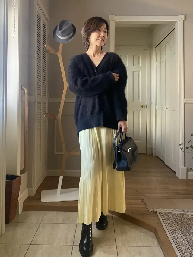 冬のプリーツ×チェルシーブーツの画像_1