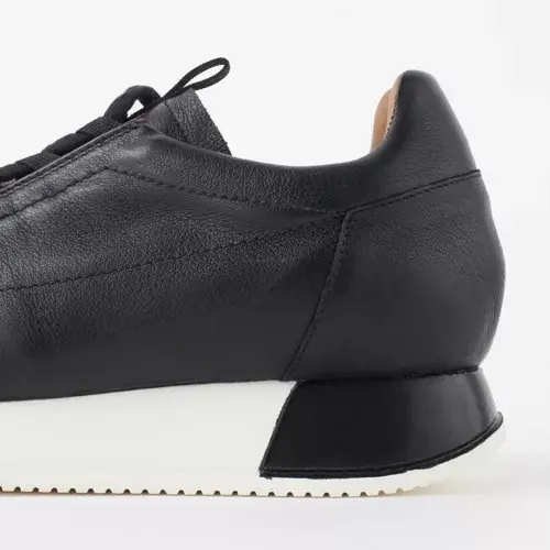 SUS×eclat クッションソールスニーカー ￥35,000+税