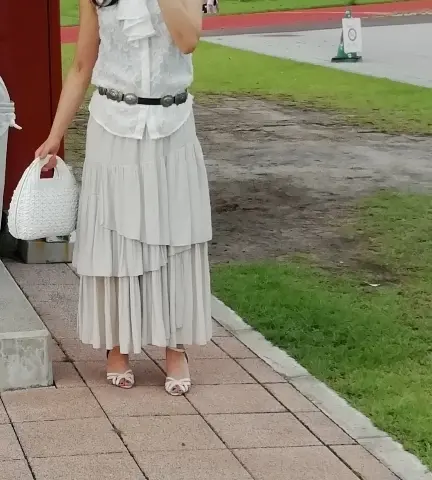 PLSTで購入したランダムティアードスカートとのコーデその２