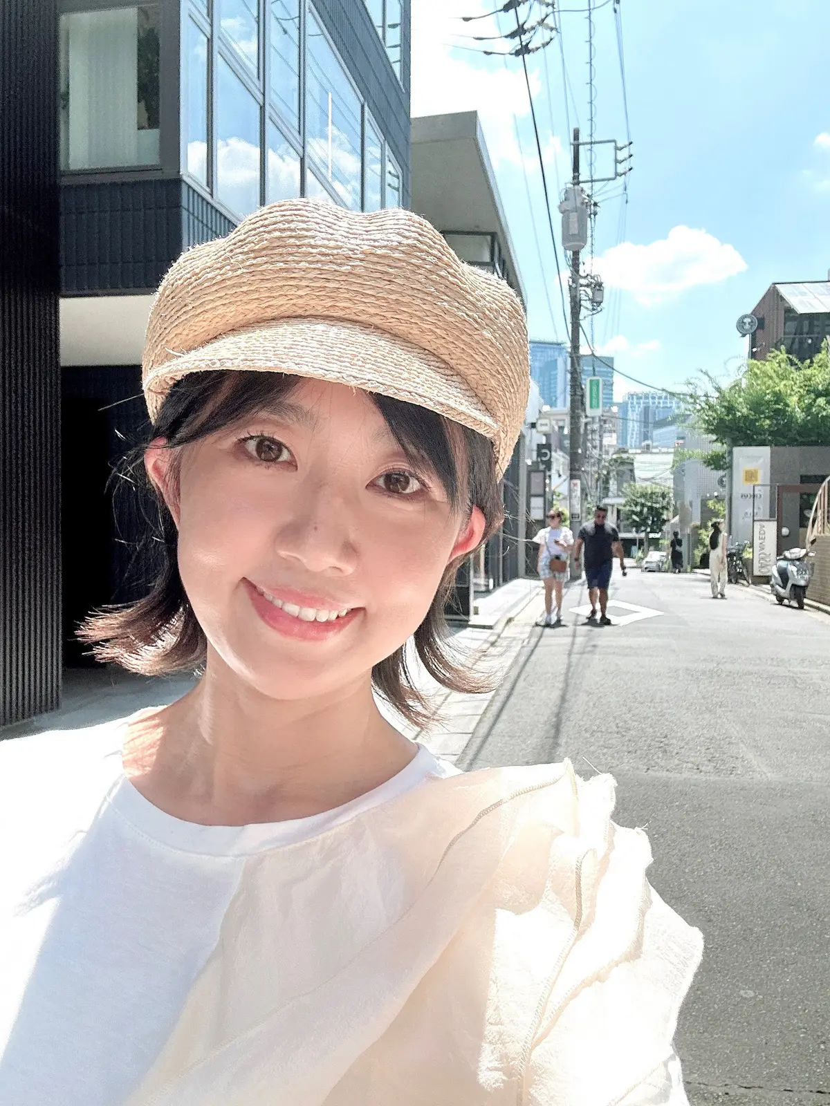 【50代の夏ヘア】帽子も似合うくびれミデの画像_7