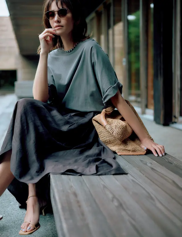 シンプルなほどかっこいい、あいまいカラーの組み合わせ