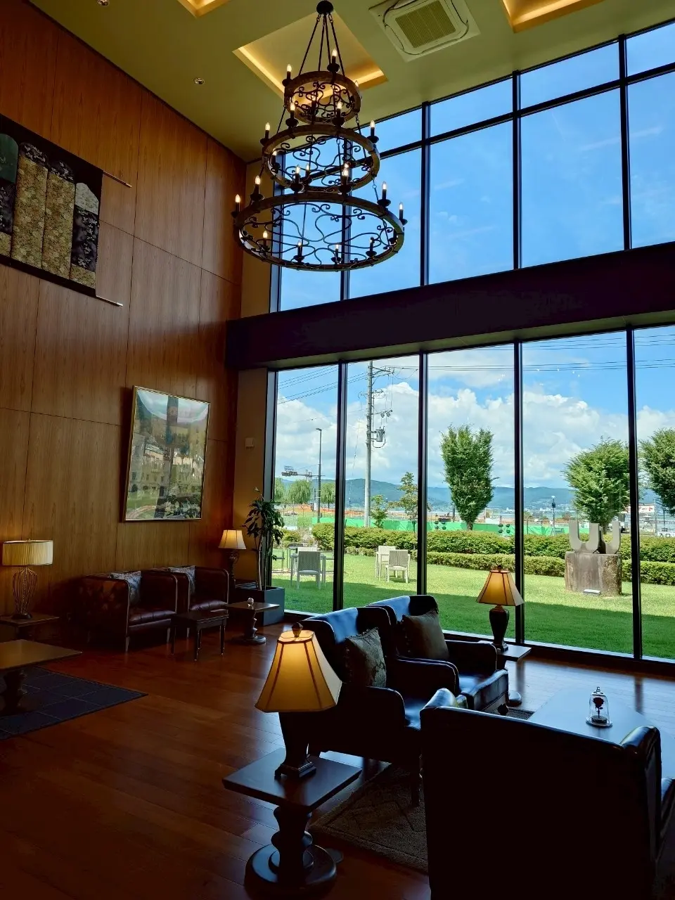 湖畔の洋館　かたくらシルクホテル