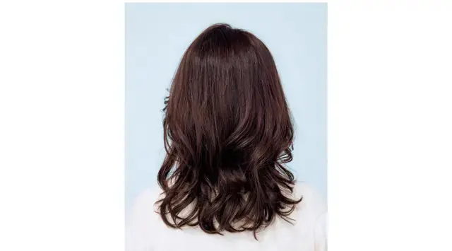 暖色カラーリングで白髪をカバー！豊かな印象に見せる効果も【50代髪型・ヘアスタイル】