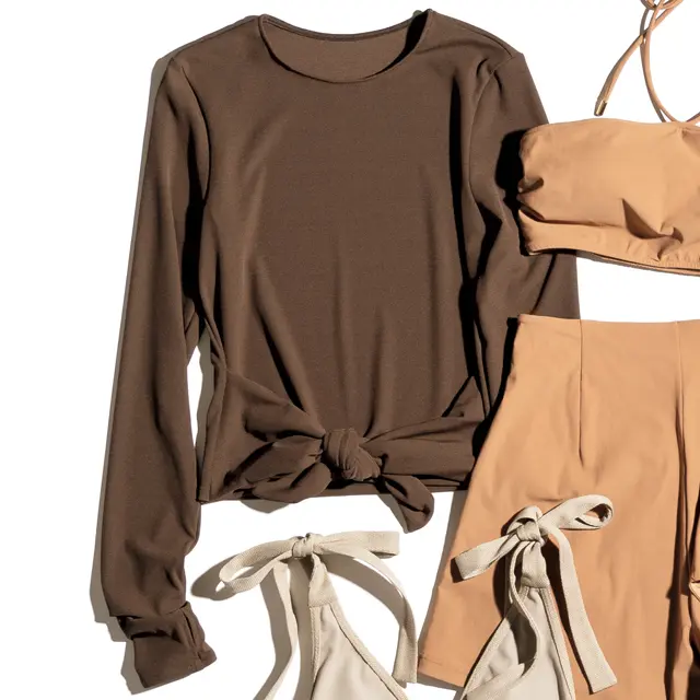 カレンソロジーのラッシュガード