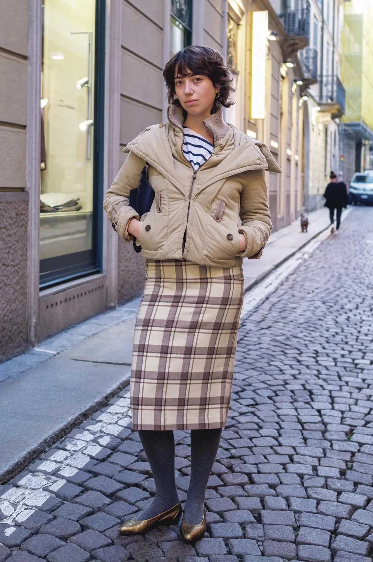 マダムのリアルなお出かけスタイル【海外ファッションSNAP】 チェック柄　3.ジネブラ コスチュームデザイナー／ミラノ