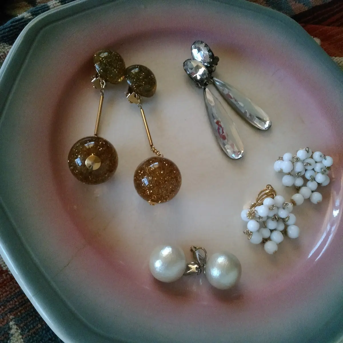 Holidayにはゆれるイヤリングを♪の画像_1