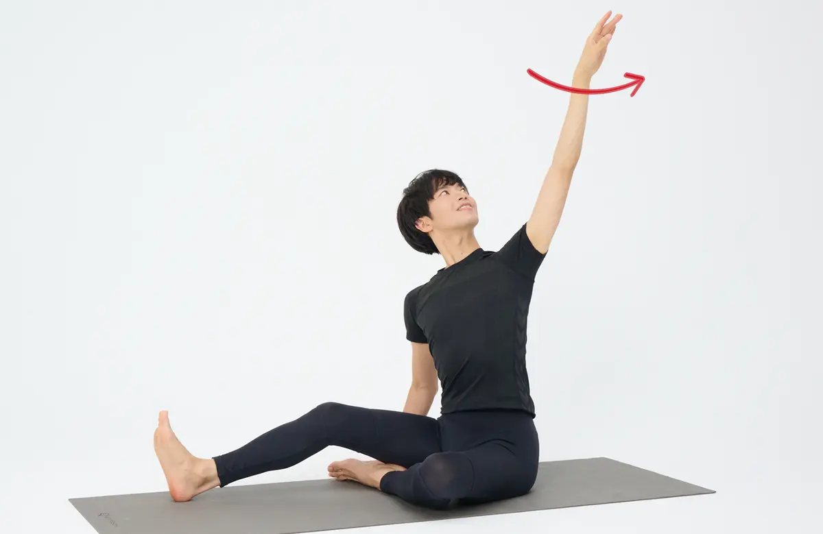 OurAge×Webエクラ　背中伸ばし腕回し_05