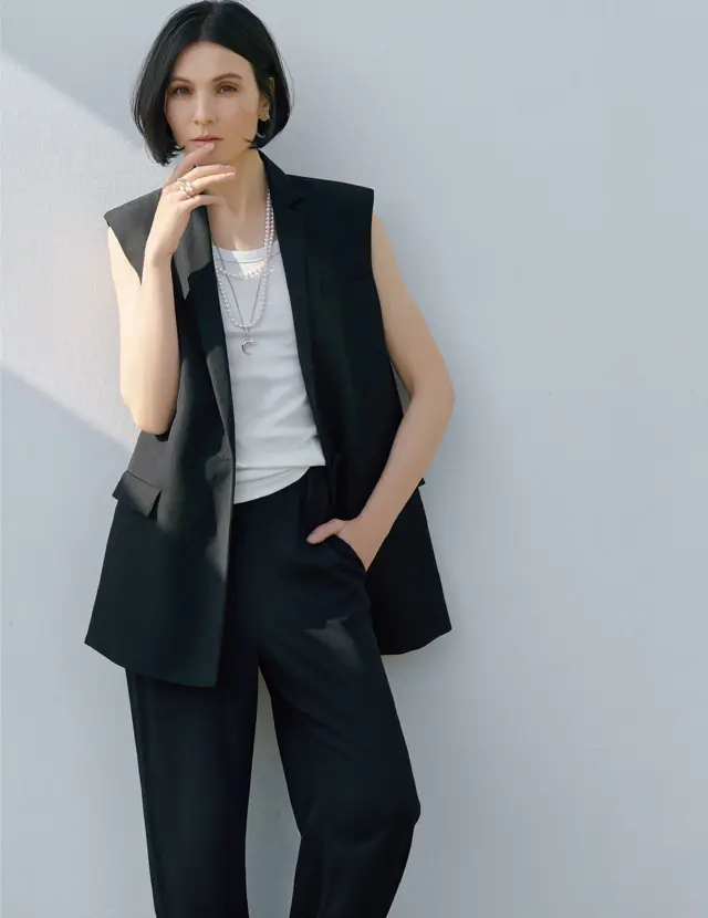 ファビアナフィリッピのジレの田沢美亜