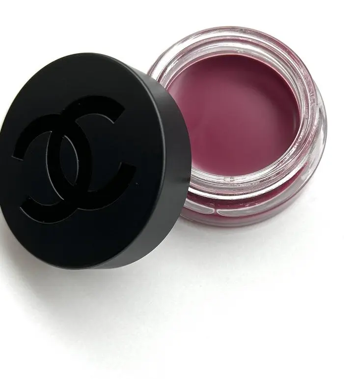 2024年春の新色リップ シャネル／リップ＆チーク ボーム N°1 ドゥ シャネル ￥6,050（1月5日～限定発売）