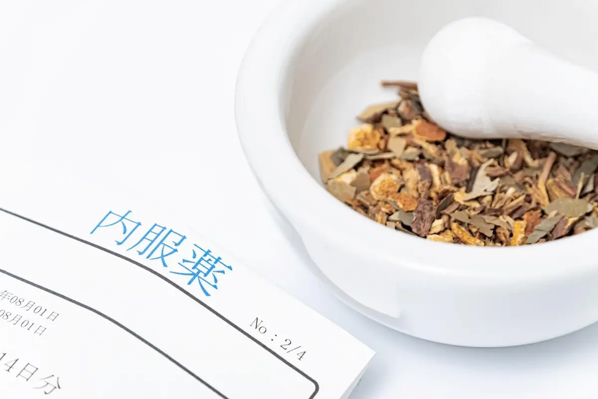 漢方薬＆手指のマッサージで、指関節の痛み、こわばりを緩和　OurAge×Webエクラ