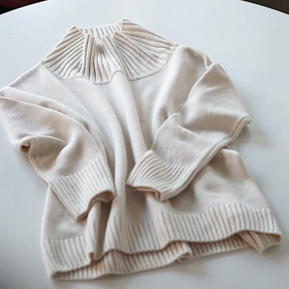 春まで使える！ボトルネックニットの画像_4