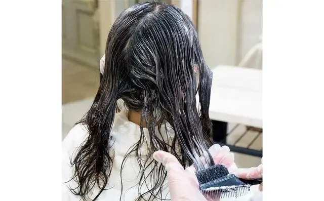 ストパー剤の1液を塗布