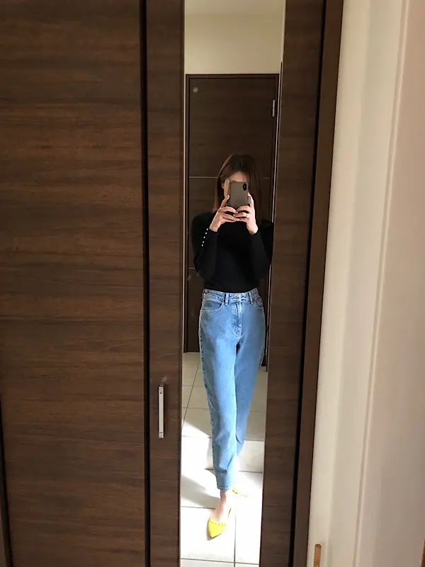 ミラー越しの姿