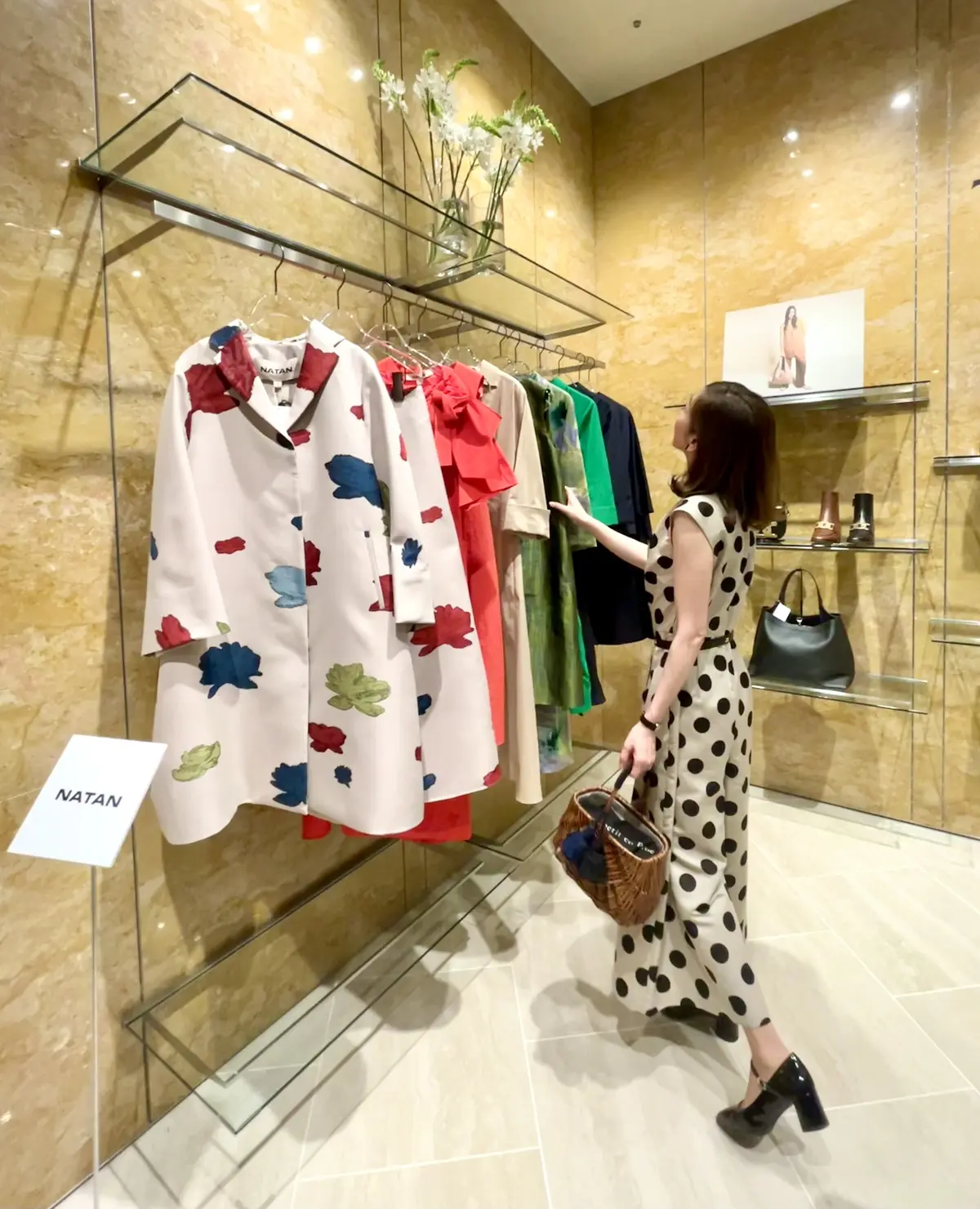 「NATAN」は日本国内ではEFFE BEAMSのみでの取り扱い