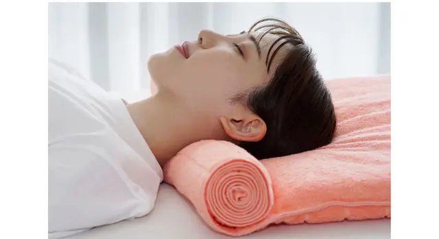 枕を使わない人の枕 くるくる￥6,980／まくらお客さまセンター