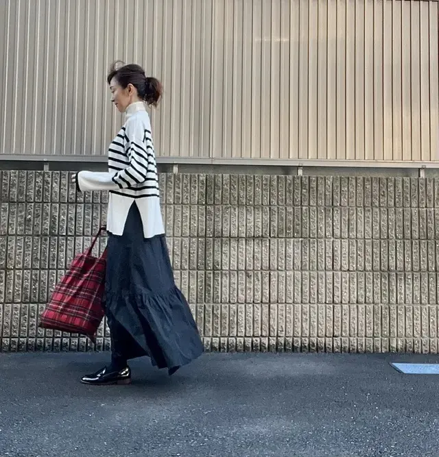 華組　スカートコーデ