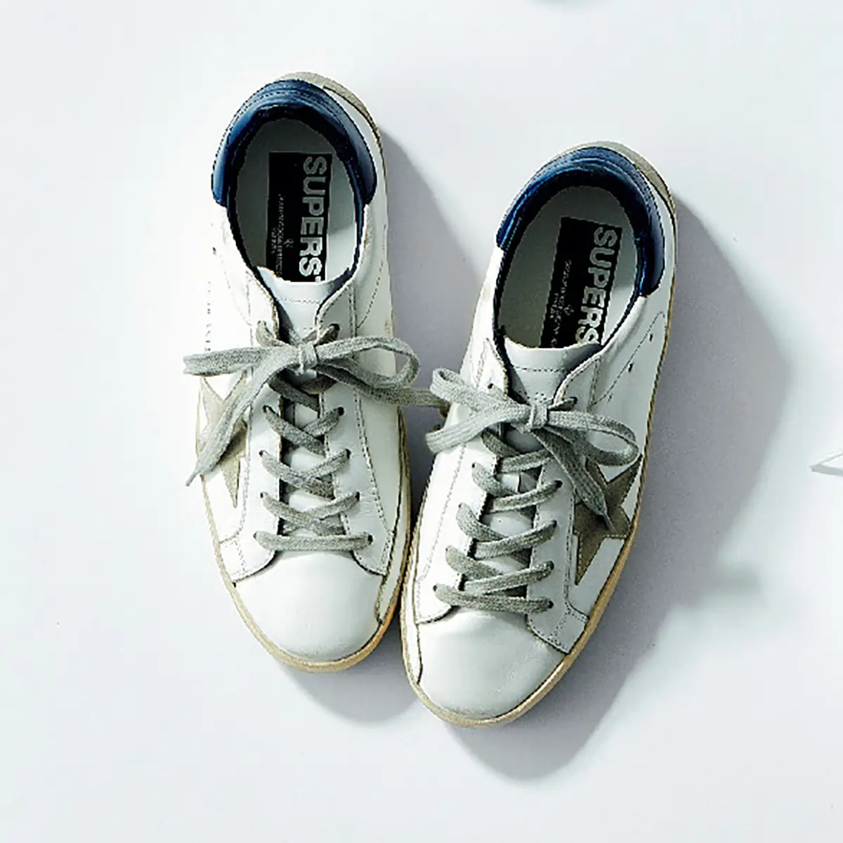 きれいめシーンにぴったり！ 白レザースニの画像_5