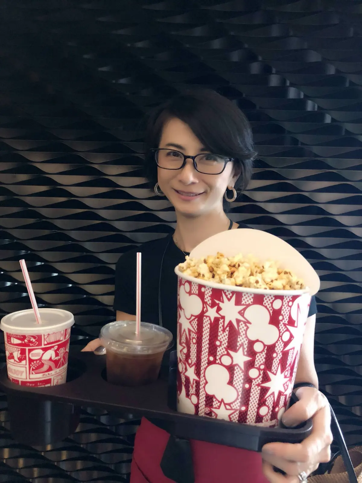 ミラオーウェンのビビッドなスカートの画像_3