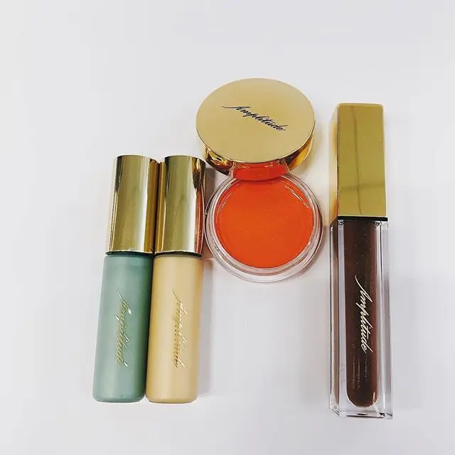 マスクメイクは目もとで色を楽しむ！アンの画像_3