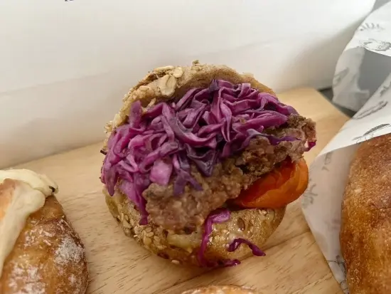 大人気の生ドーナツ店とベーカリー！行列にの画像_8