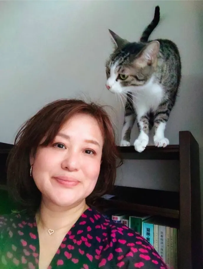 OurAge×Webエクラ　麻生さんのお話に出てきた、小川さんから送られてきたという写真がこちらです！ 確かに表情までエレガントに♡