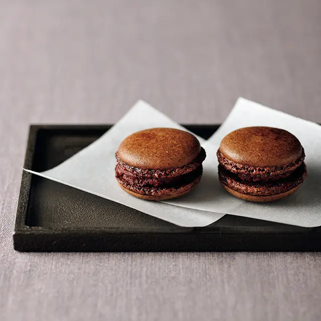 鹿のブラッドマカロン