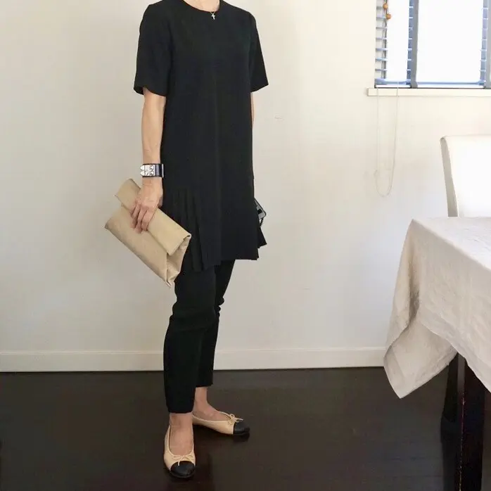 ZARAのプリーツミニワンピースの画像_2