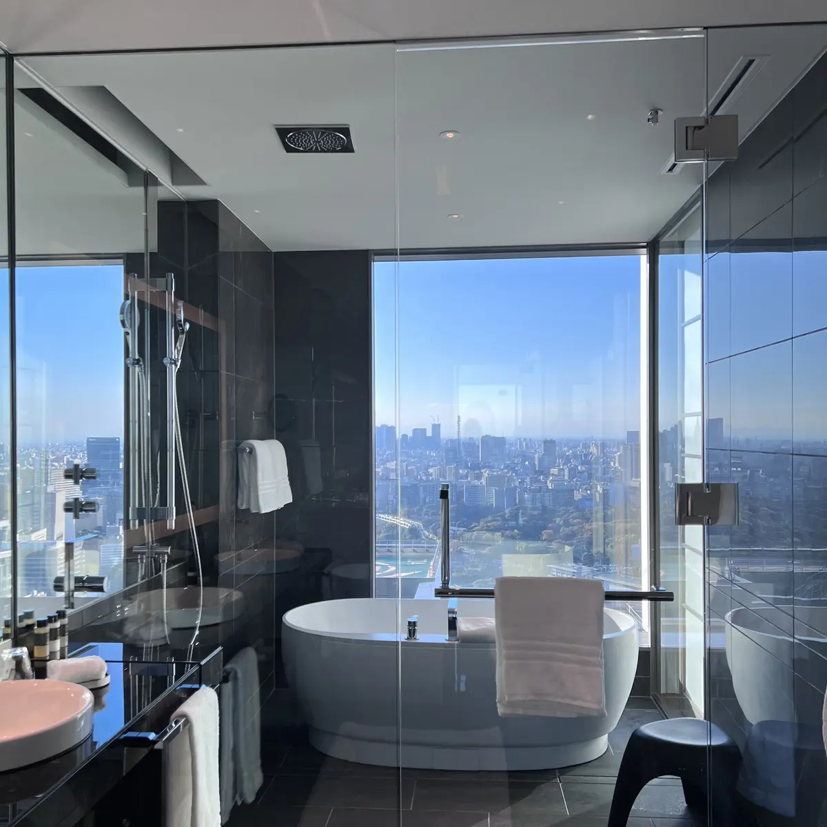 フォーシーズンズホテル東京大手町のバスルーム