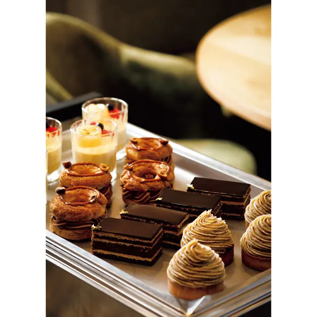 デザートワゴンから選ぶスタイル