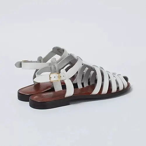 【50代に似合う洗練サンダル15選】このの画像_26