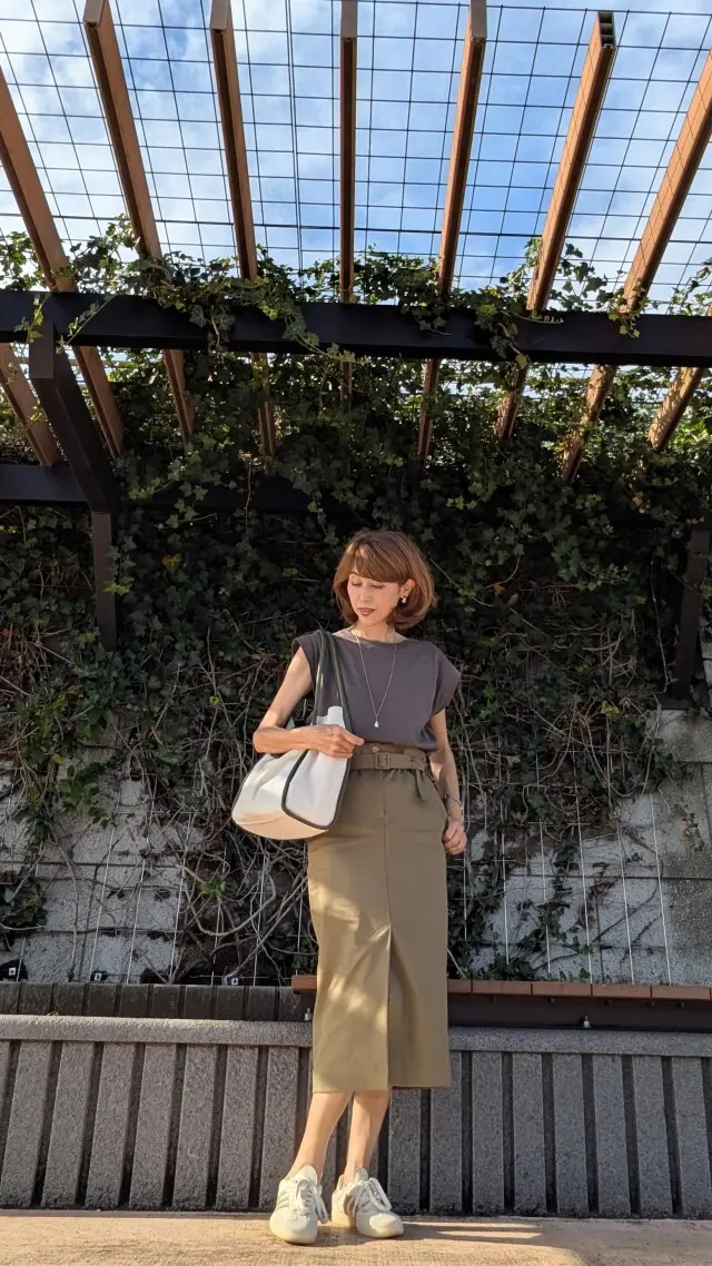 Tシャツ　ZARA　王道のTシャツコーディネート　デニム　白Tシャツ　ホワイトデニム　フレンチスリーブ