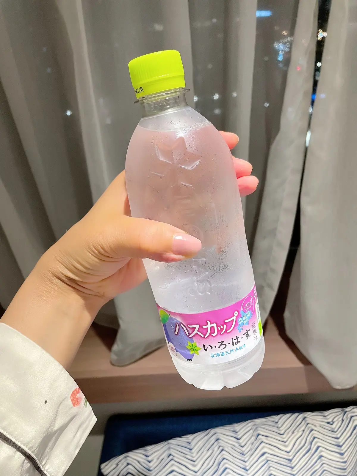 いろはす、ご当地、地域限定、ご当地限定、ハスカップ、ハスカップいろはす、パジャマ、GU