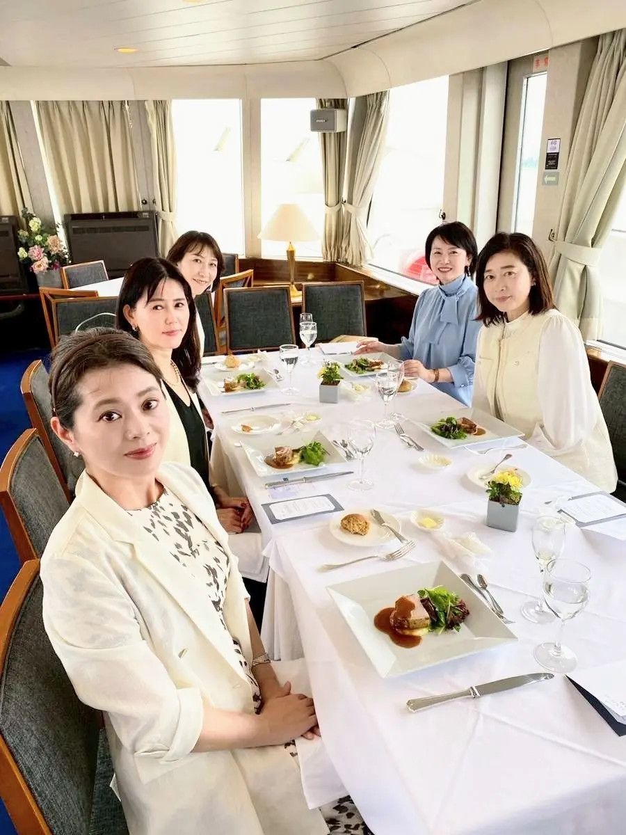 大人の週末クルーズランチの画像_6