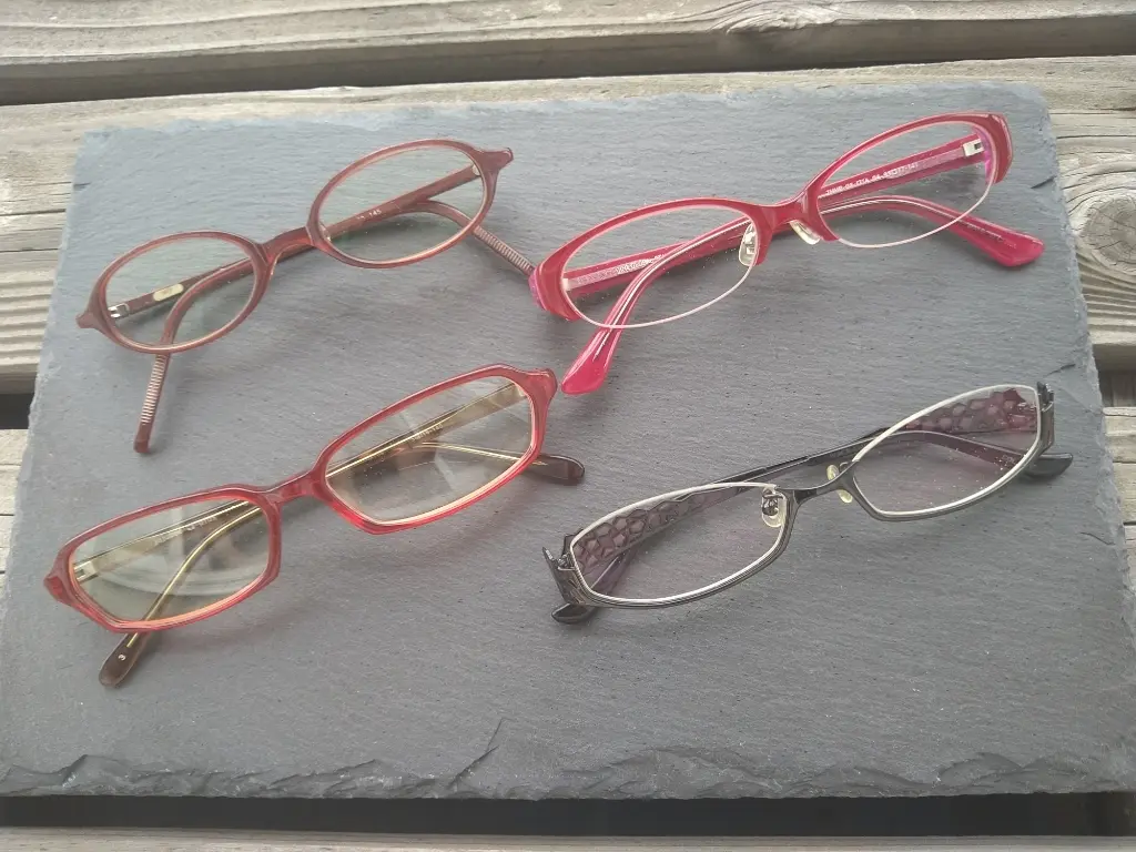 メガネ4本