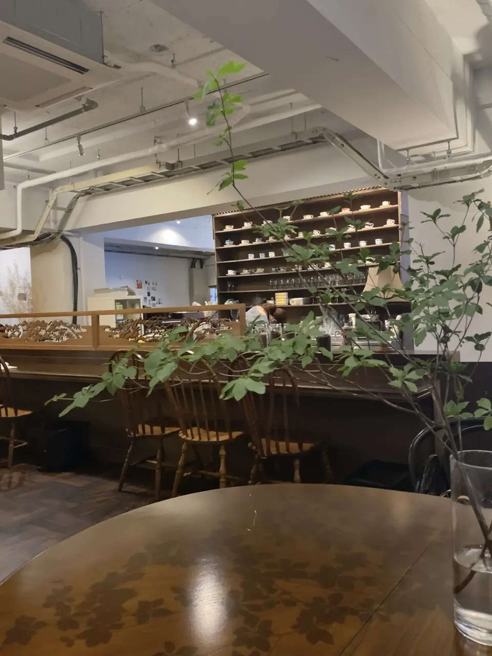 from afar店内