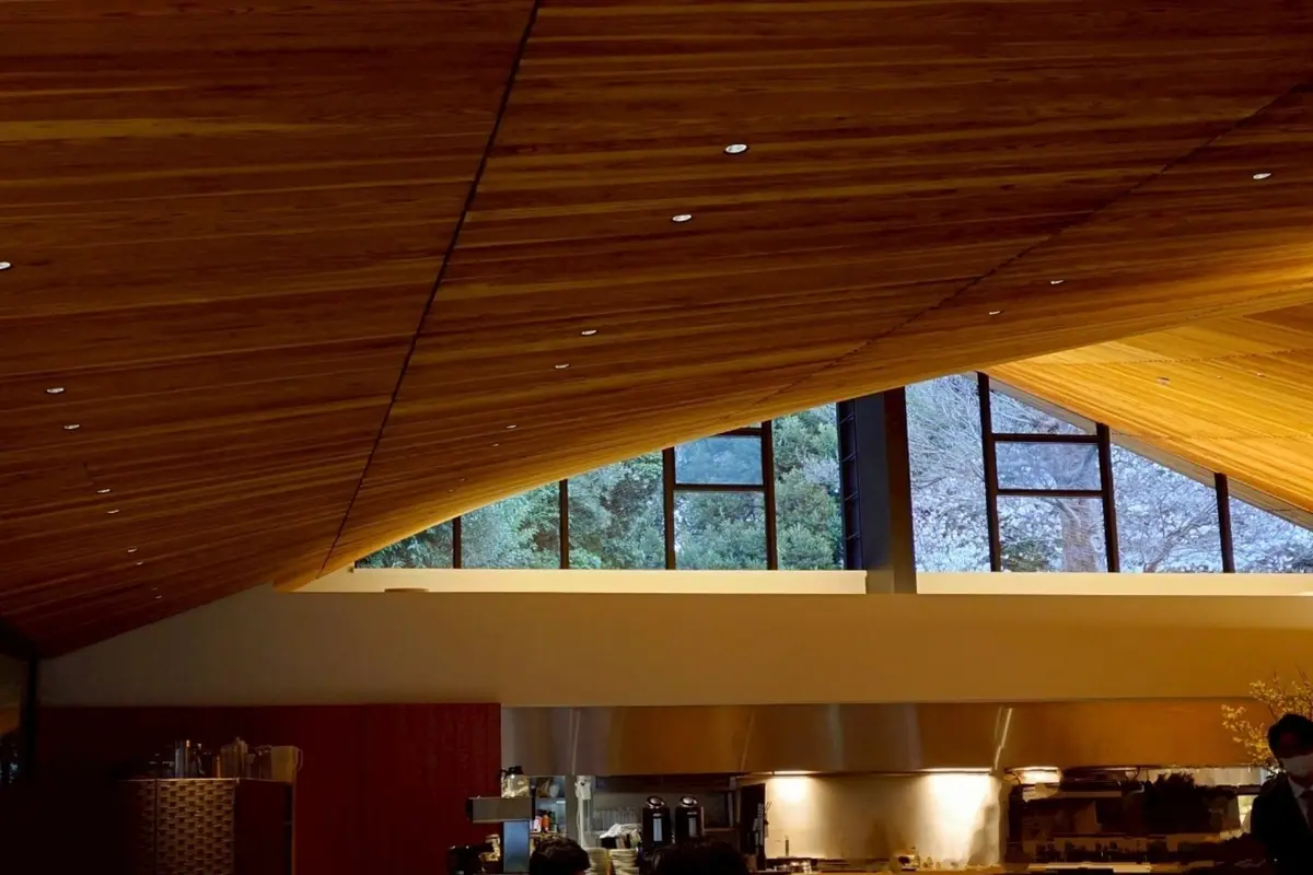 TEIEN Restaurant comodo