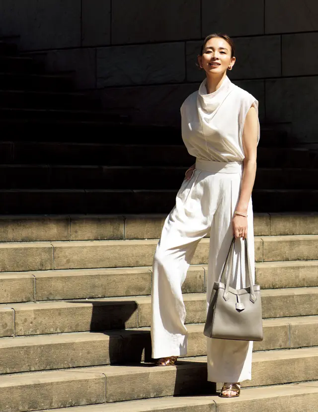 アドーアのノースリーブのSHIHO