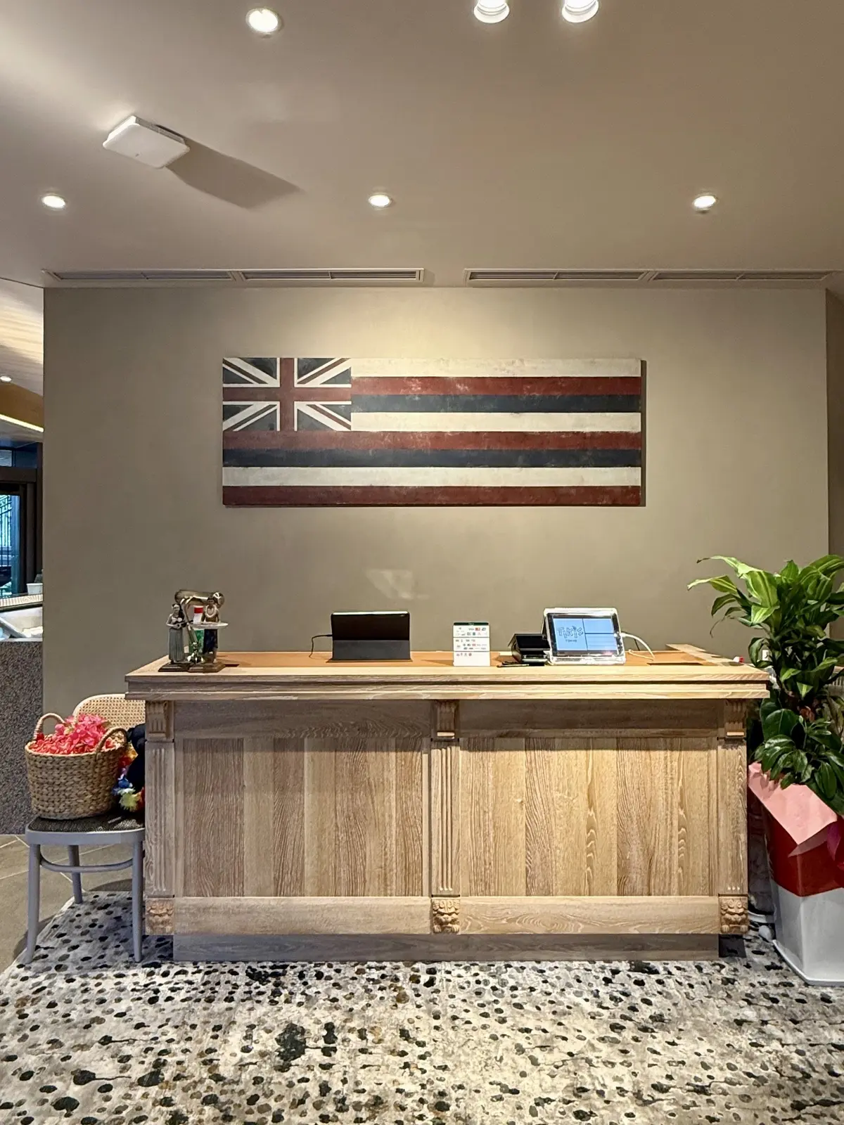 Tikis Tokyo 入り口