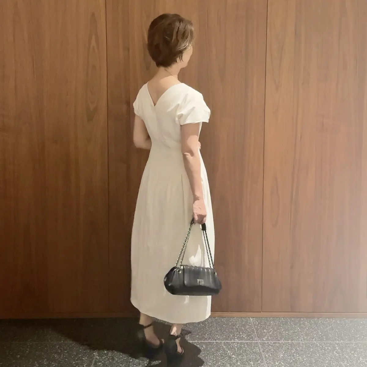 夏の白をまとって華やかな席への画像_2