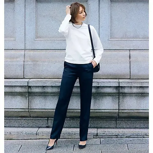 【50代 ファッション】意外。「ネイビーの画像_12