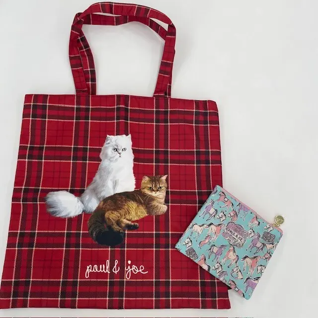 ポール ＆ ジョー ボーテ「メイクアップ　コレクション　2023」のスクエアのバッグとポーチ