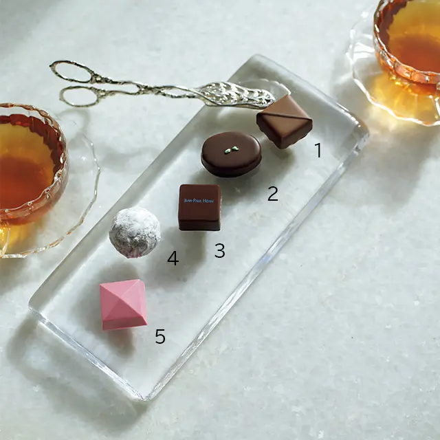 香り高き紅茶と合わせる、 とっておきのひと粒