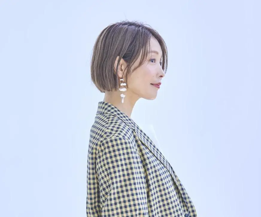 OurAge×Webエクラ 横から見たボブヘア　ヘアスタイル