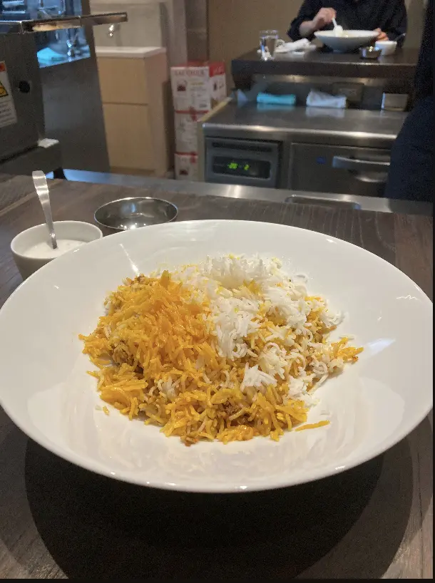 予約困難なカウンターだけのビリヤニ専門店の画像_5