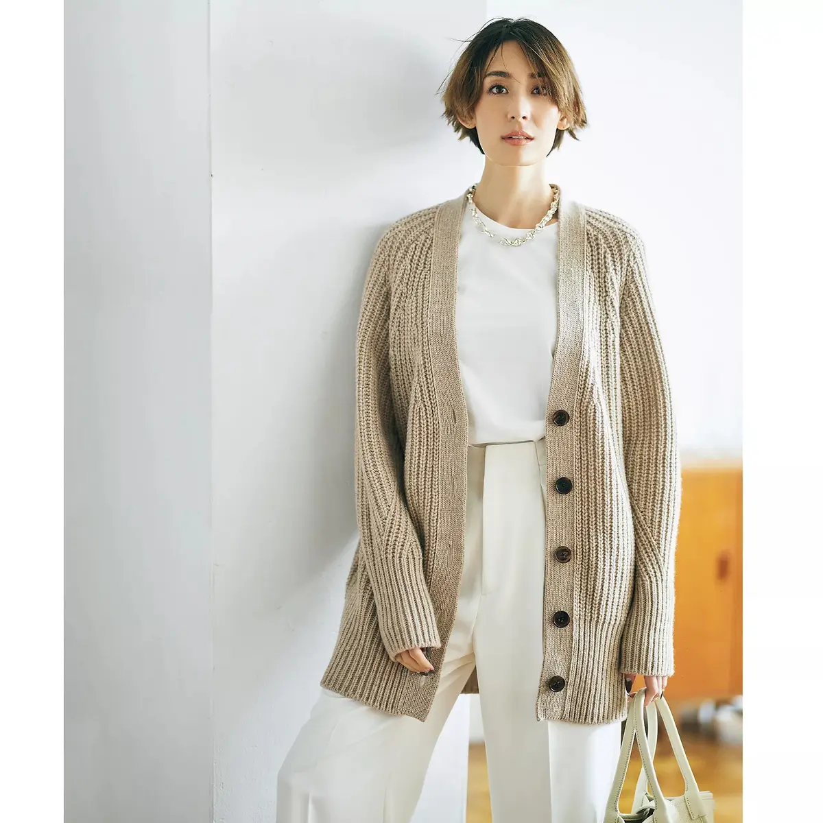 TICCA Vネックカーディガン