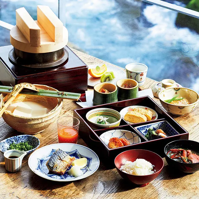 朝食は石蔵のレストランで